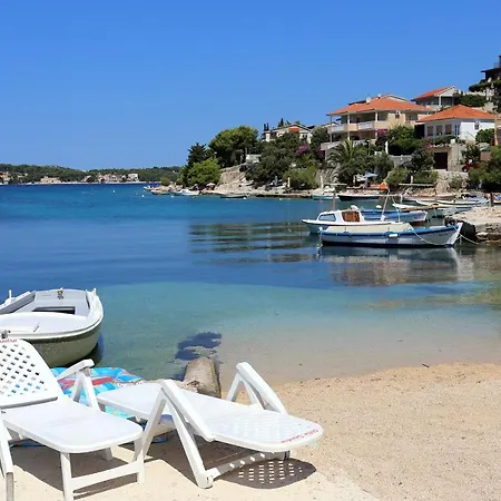 Family-friendly With Swimming Pool Razanj, - 14232 Daire Rogoznica (Sibenik-Knin)