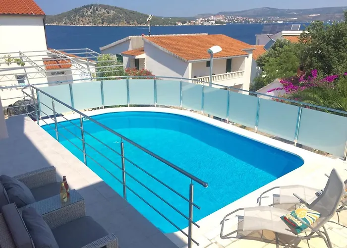 Appartement Family-friendly With Swimming Pool Razanj, - 14232