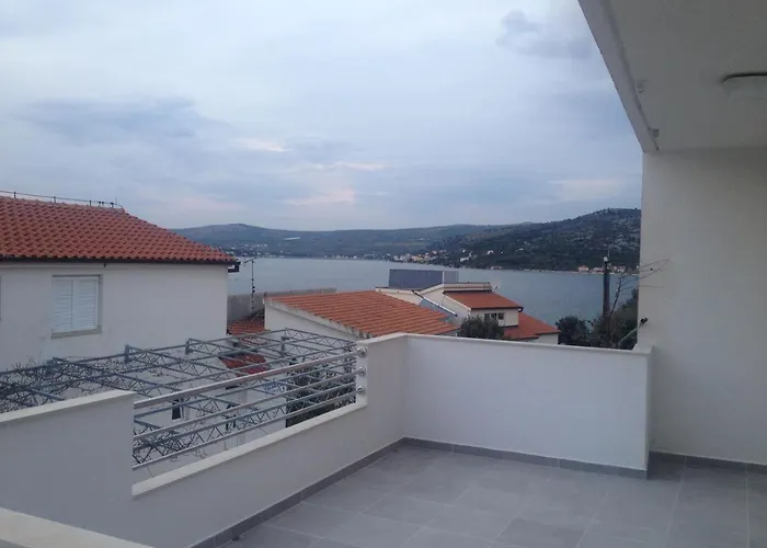 Family-friendly With Swimming Pool Razanj, - 14232 * Rogoznica (Sibenik-Knin)