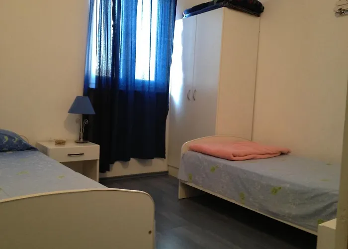 Family-friendly With Swimming Pool Razanj, - 14232 Appartement